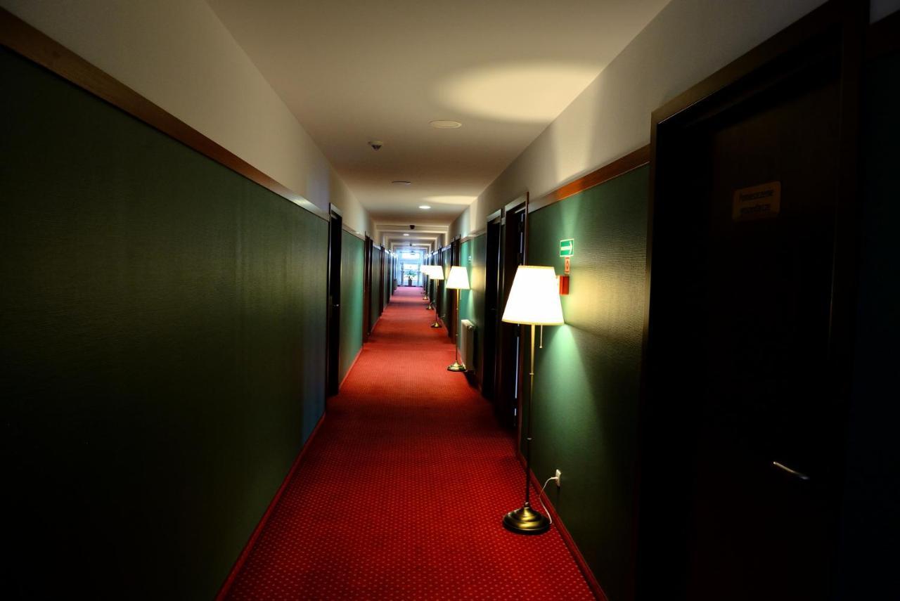 Quest Hotel - Dawniej Hotel Planeta Brzesko Exteriör bild