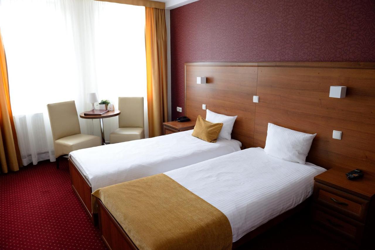 Quest Hotel - Dawniej Hotel Planeta Brzesko Exteriör bild