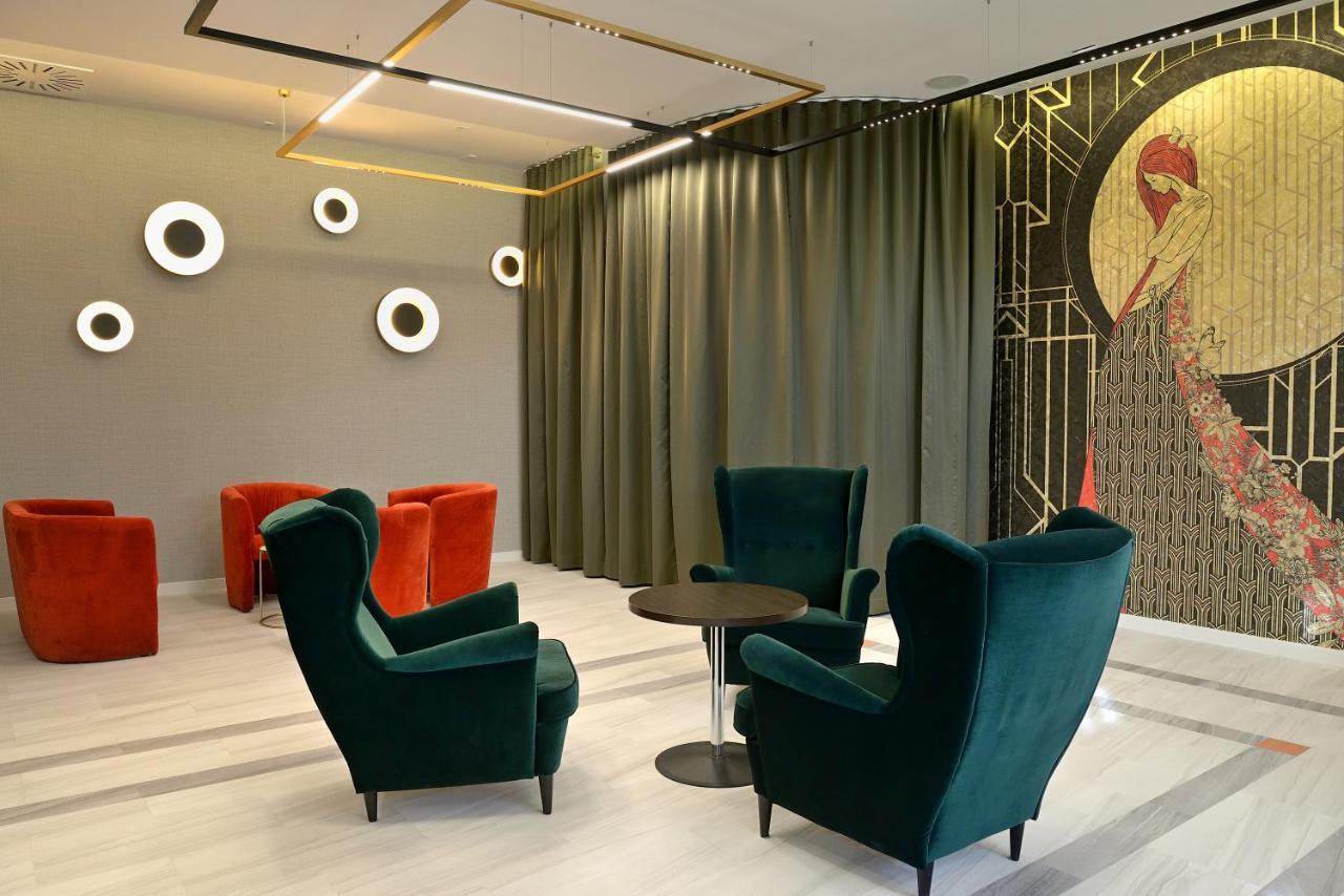 Quest Hotel - Dawniej Hotel Planeta Brzesko Exteriör bild